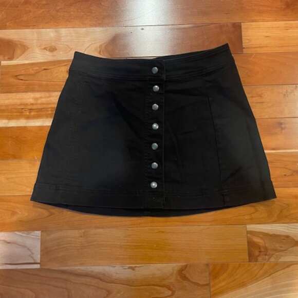 Free People Button Front Black Denim Skirt - Women's Size 6 - Picture 1 of 5